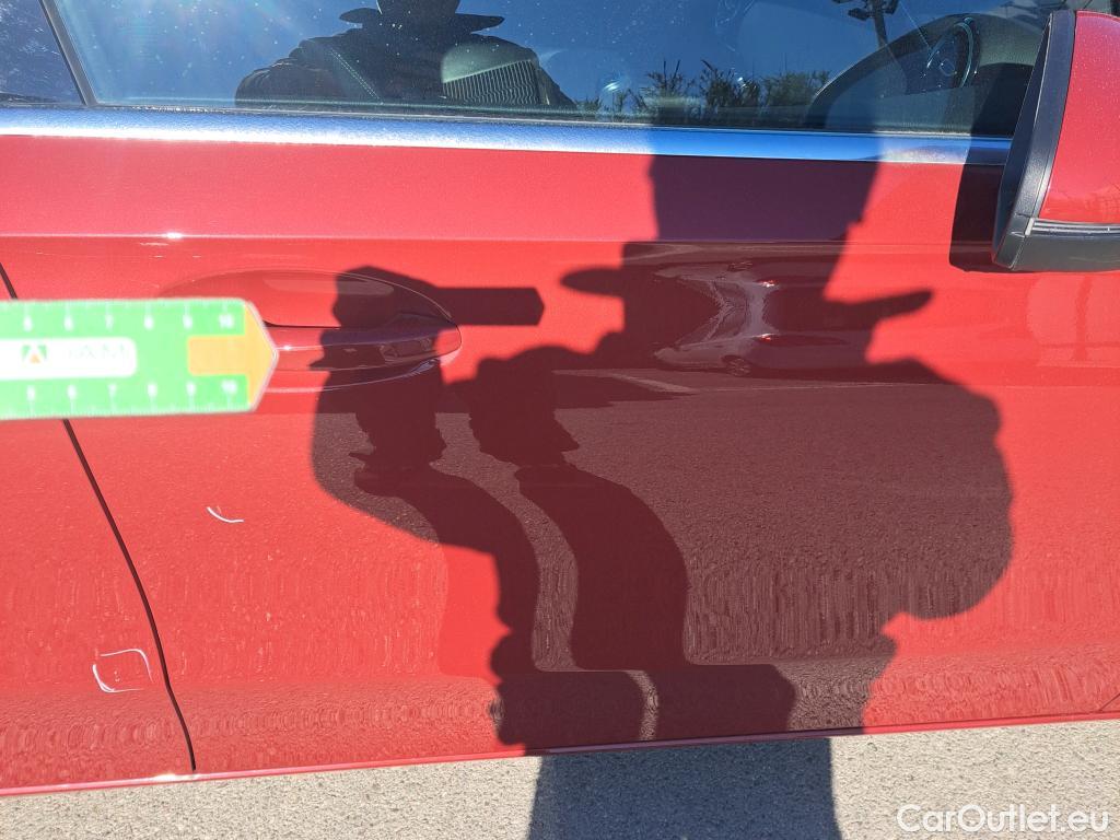  Mercedes  A-Klasse MERCEDES-BENZ Clase A / 2018 / 5P / berlina con portón A 180 #23