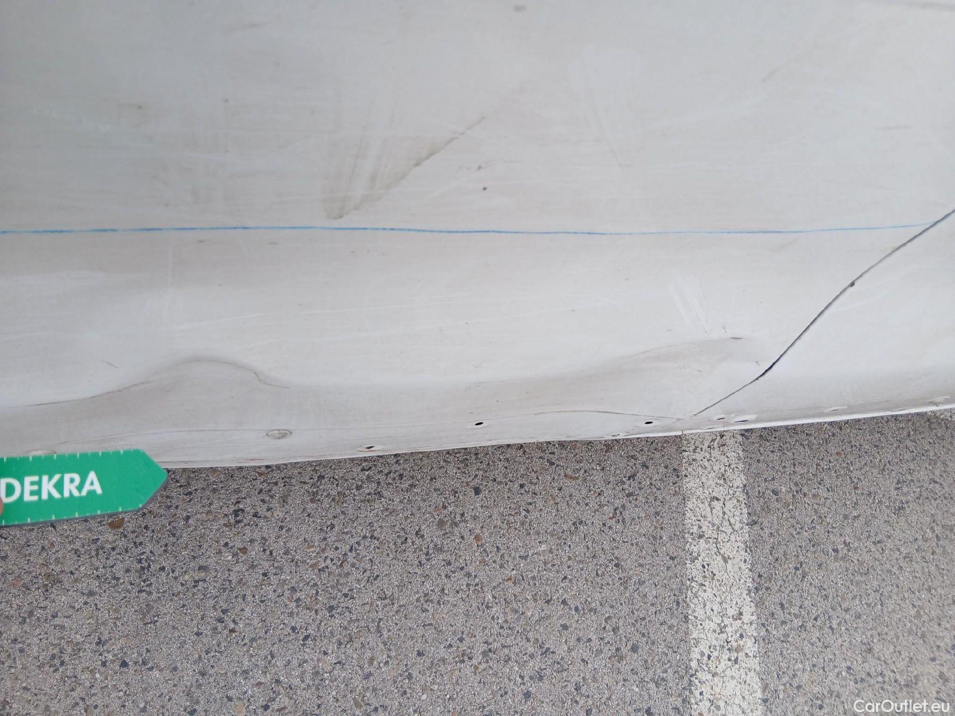  Opel  Vivaro OPEL  / 2019 / 4P / furgón 1.5 Diésel 74kW(100CV)M Std Exp #32