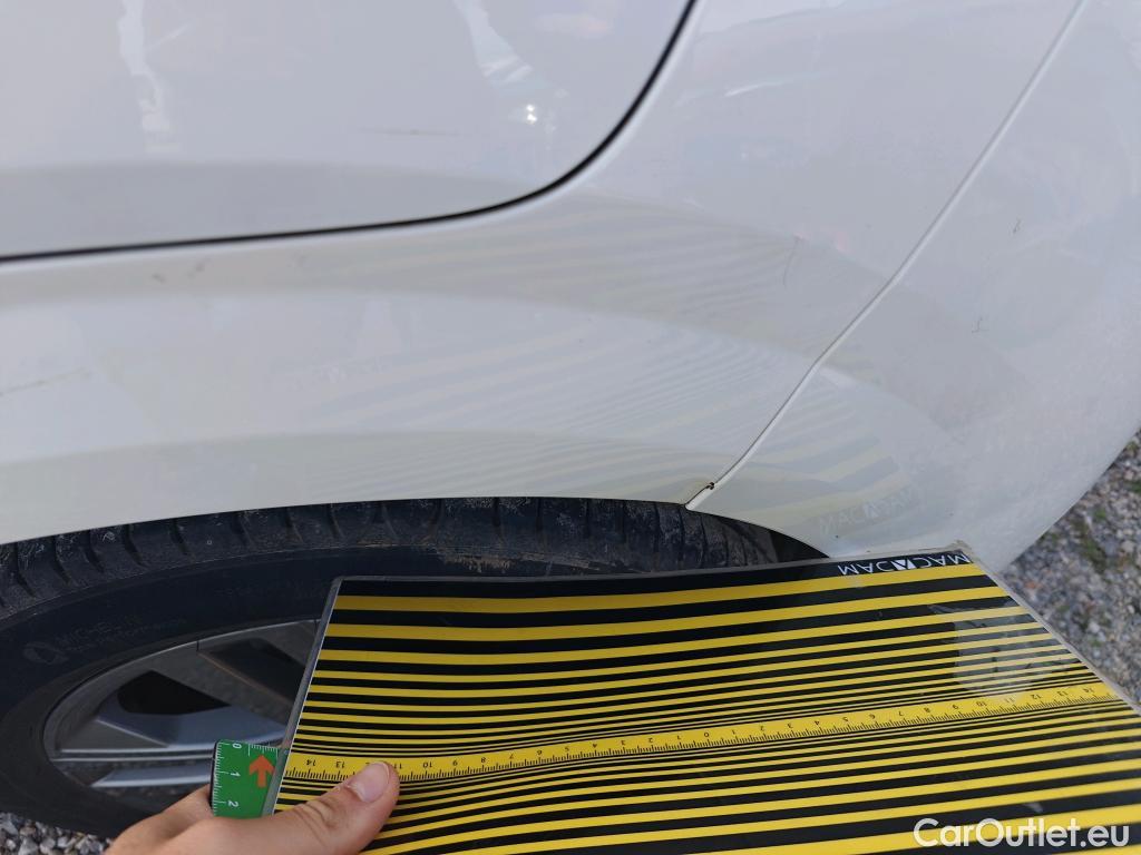  Peugeot  208 PEUGEOT  / 2019 / 5P / berlina con portón BlueHDi 73kW (100CV) Active Pack #16