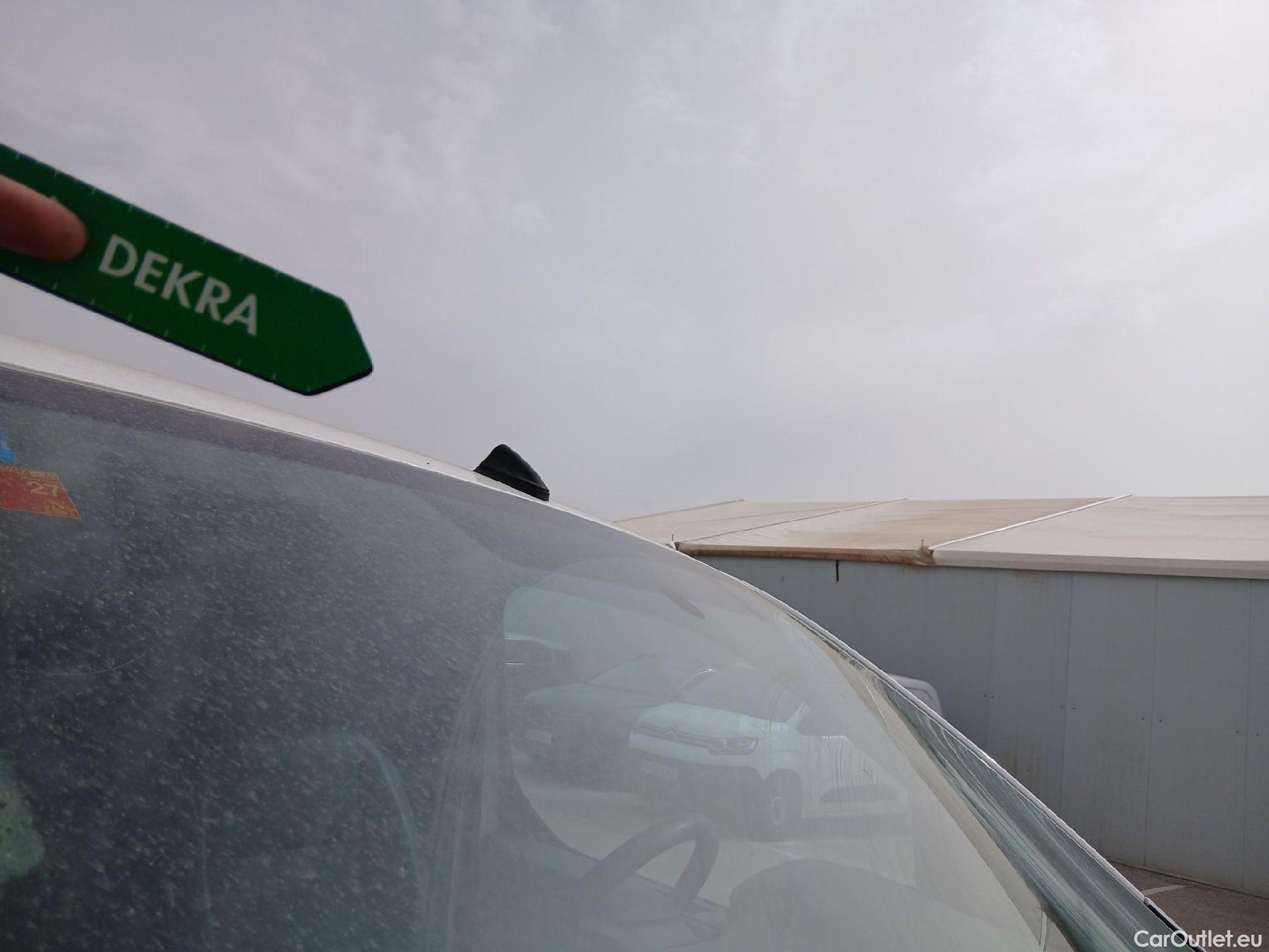  Opel  Vivaro OPEL  / 2019 / 4P / furgón 1.5 Diésel 74kW(100CV)M Std Exp #8