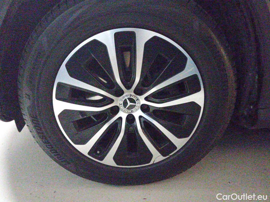  Mercedes  GLC MERCEDES-BENZ  / 2022 / 5P / todoterreno  220 d 4MATIC #9