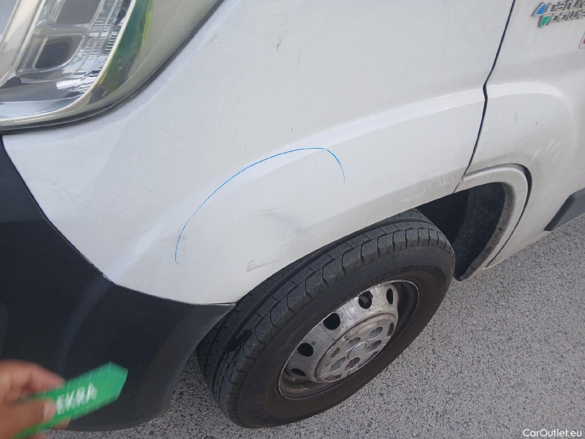  Fiat  Ducato FIAT  / 2014 / 4P / furgón Furgón 35 Medio 100kW Natural Power #25