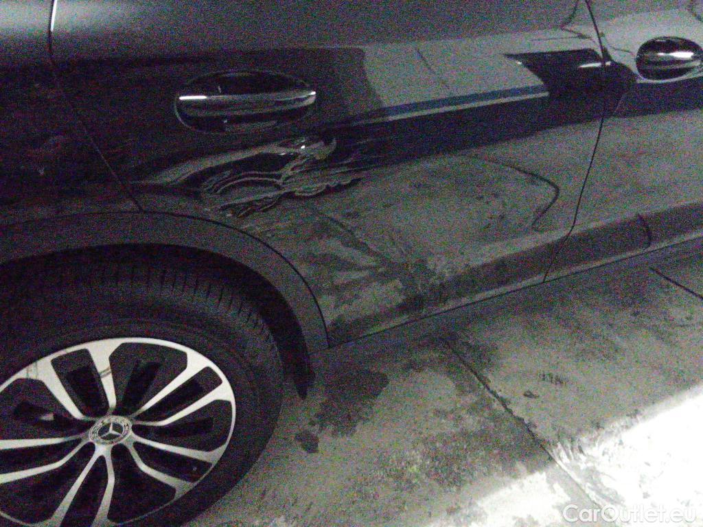  Mercedes  GLC MERCEDES-BENZ  / 2022 / 5P / todoterreno  220 d 4MATIC #3