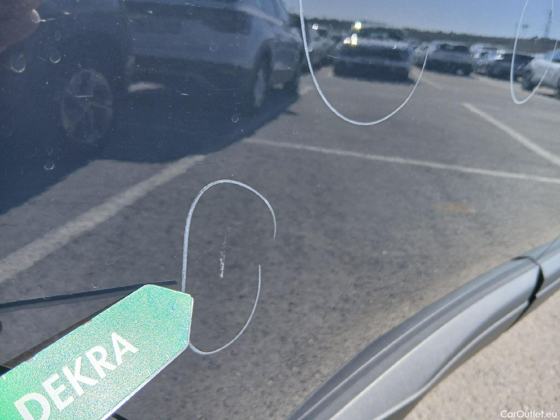  Peugeot  3008 PEUGEOT  / 2016 / 5P / todoterreno 1.5 BlueHDi 96kW (130CV) S&S Active #50