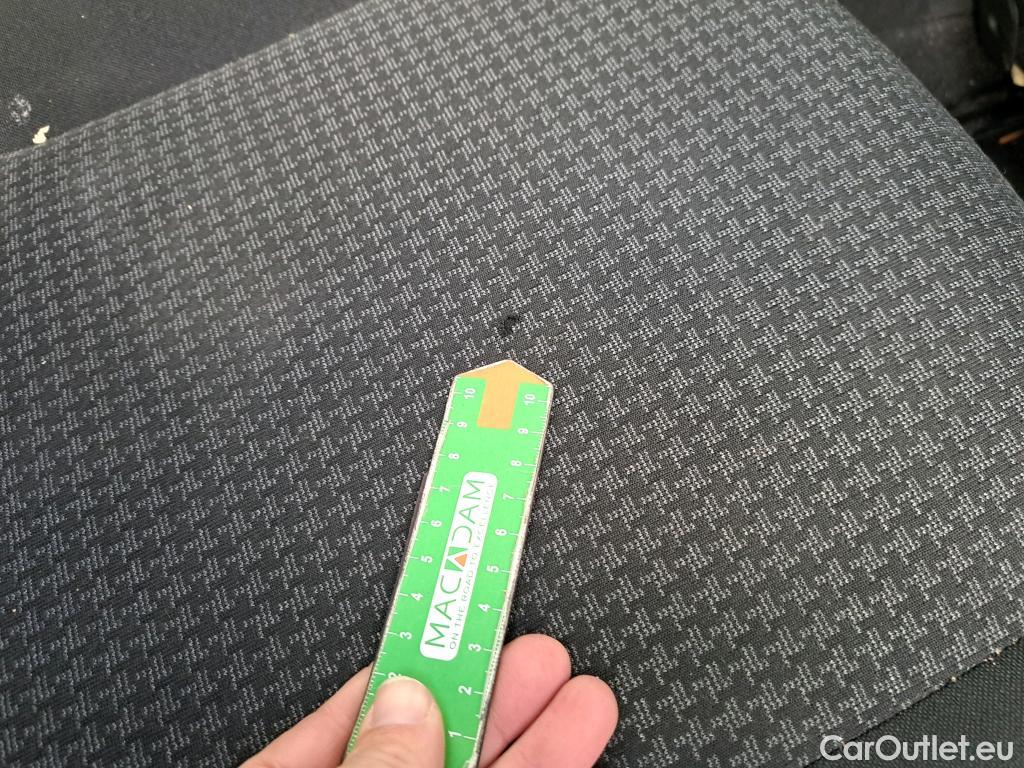  Peugeot  308 PEUGEOT  / 2017 / 5P / berlina con portón 5p Active Pack BlueHDi 130 S&S (AC) #22