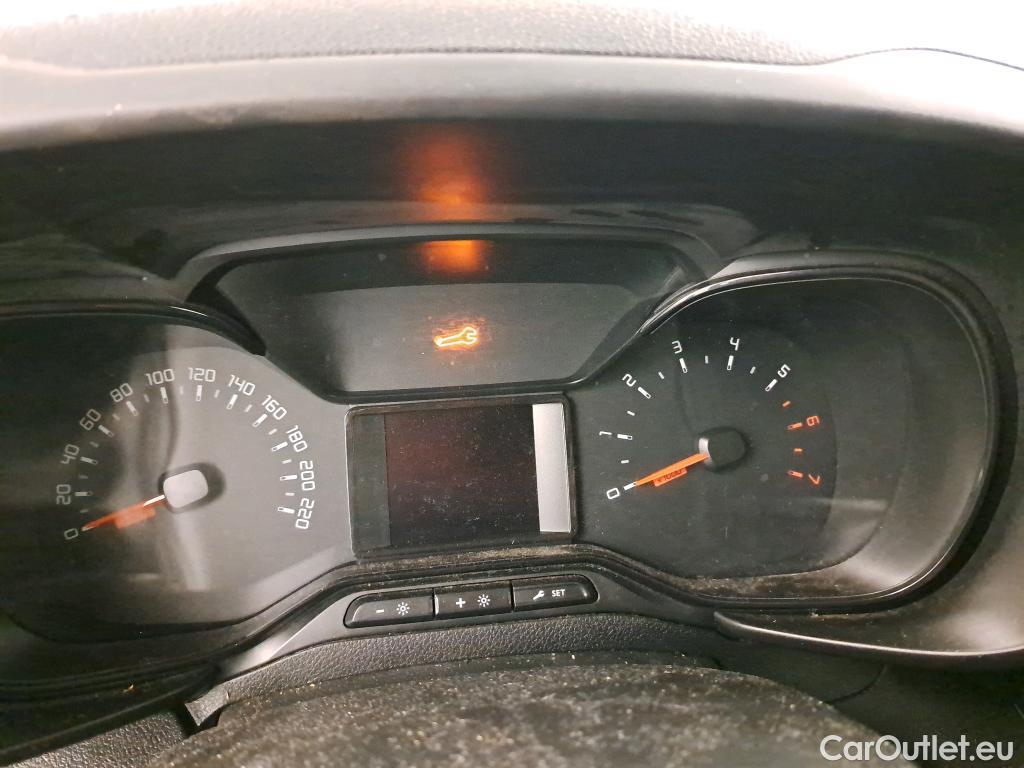  Citroen  Berlingo CITROEN  / 2018 / 3P / furgón derivado de turismo Talla M BlueHDi 100 CONTROL #31