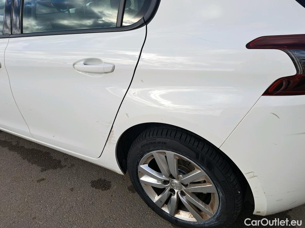  Peugeot  308 PEUGEOT  / 2017 / 5P / berlina con portón 5p Active Pack BlueHDi 130 S&S (AC) #11