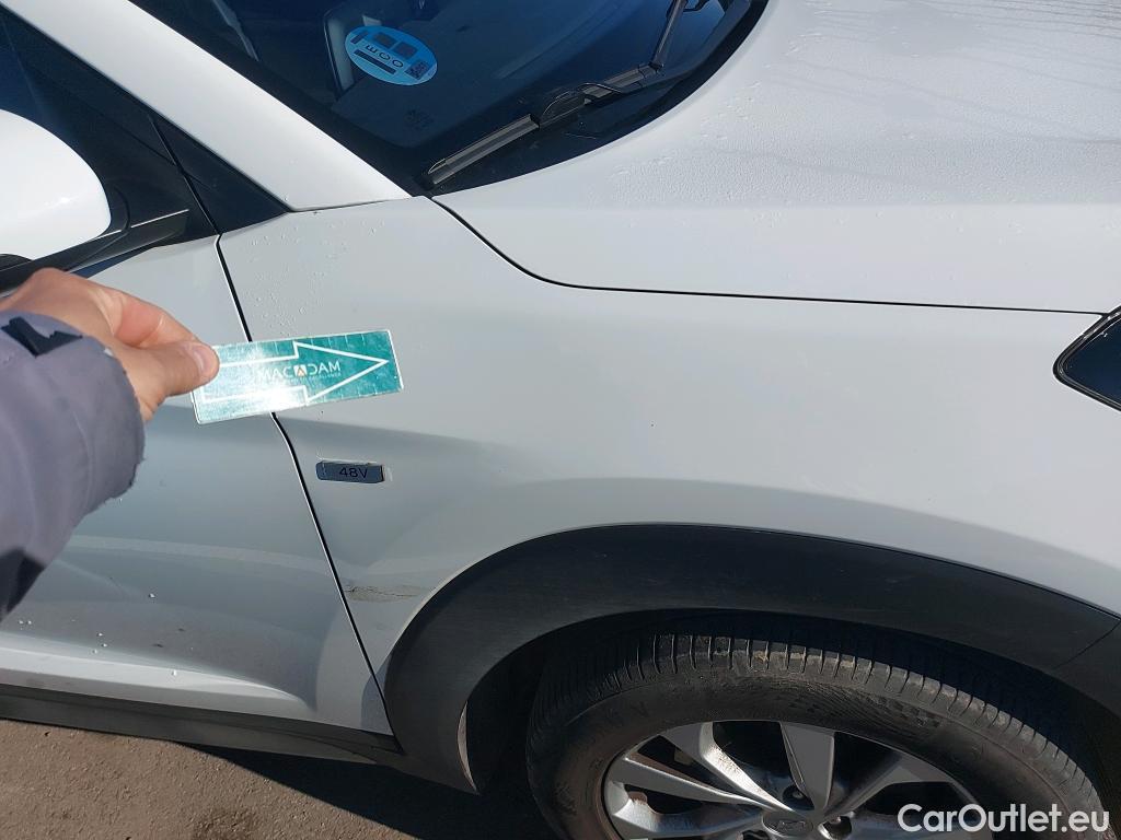  Hyundai  Tucson HYUNDAI  / 2018 / 5P / todoterreno  CRDI 1.6 116 CV 48V 4X2 SLE(SP)(SL) #23