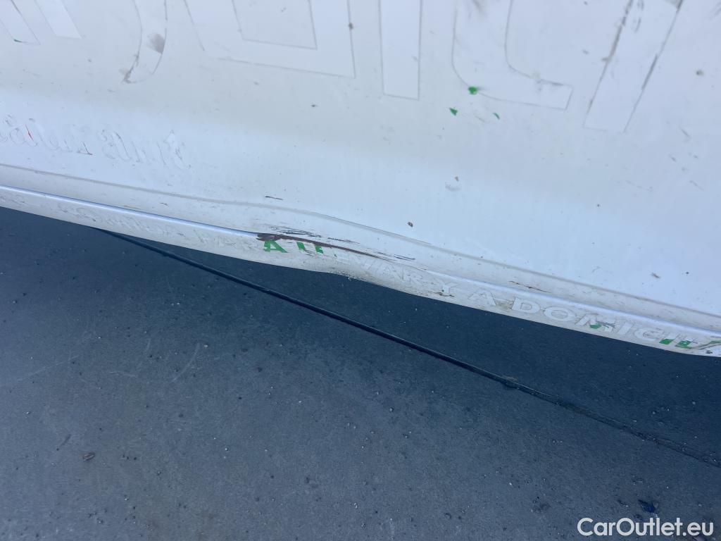  Hyundai  i20 HYUNDAI  / 2023 / 5P / berlina con portón 1.2 MPI Essence #2