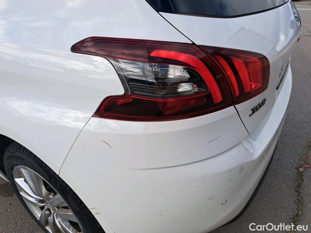  Peugeot  308 PEUGEOT  / 2017 / 5P / berlina con portón 5p Active Pack BlueHDi 130 S&S (AC) #56