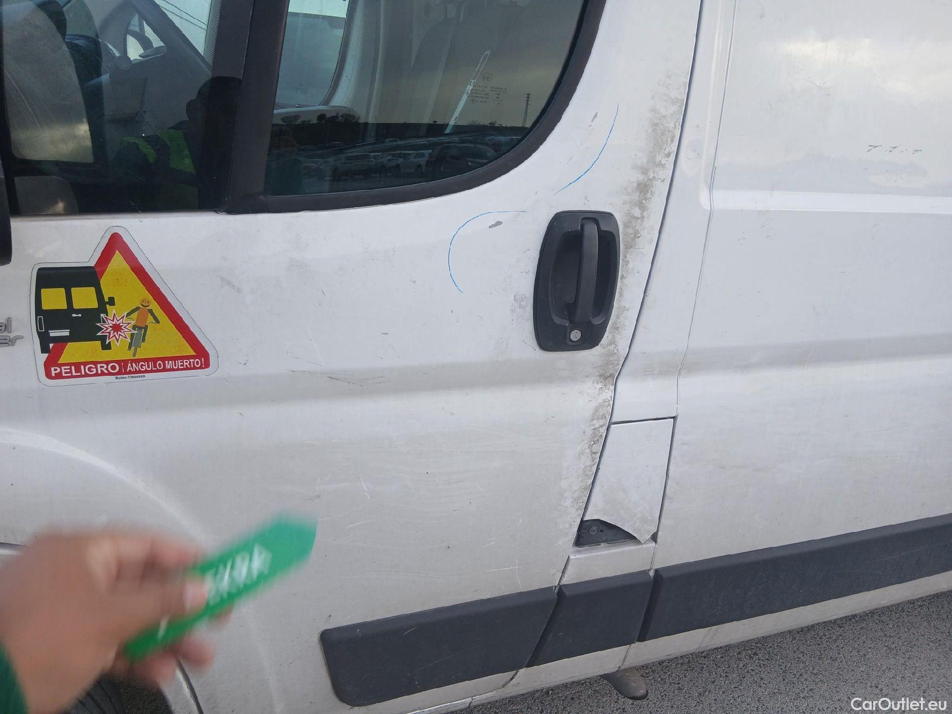  Fiat  Ducato FIAT  / 2014 / 4P / furgón Furgón 35 Medio 100kW Natural Power #29