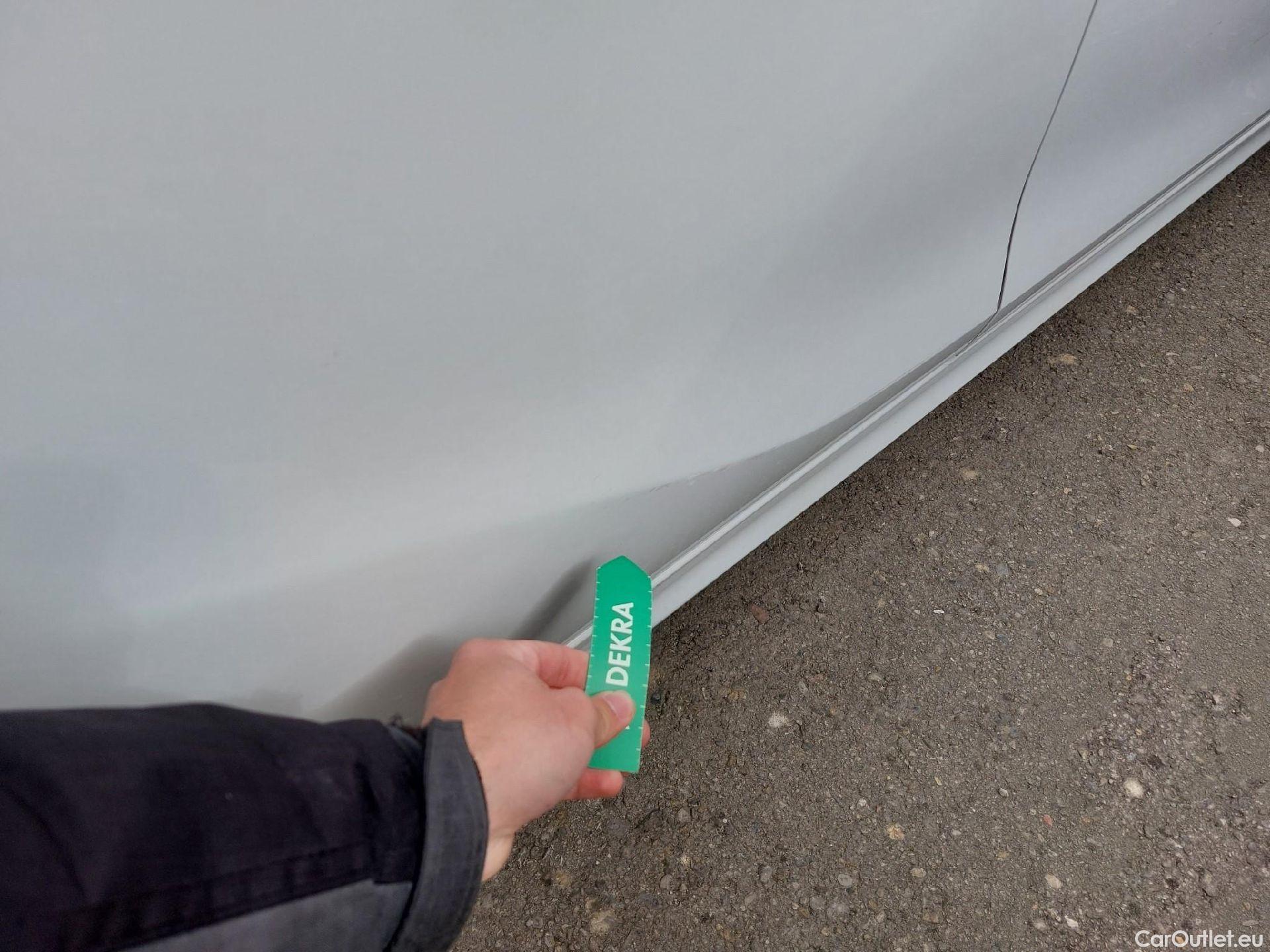  Opel  Corsa OPEL  1.2T XHL 74kW (100CV) Elegance #13