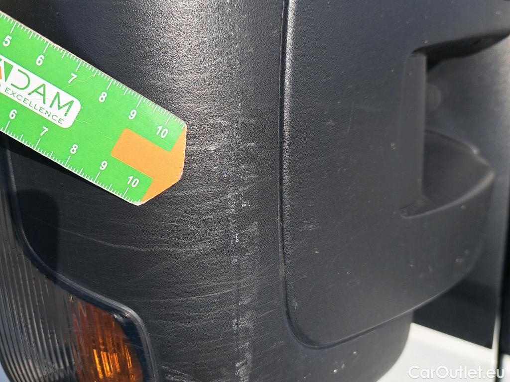  Iveco  Daily IVECO  / 2014 / 4P / chasis doble cabina 35C 14 D 3750 #28