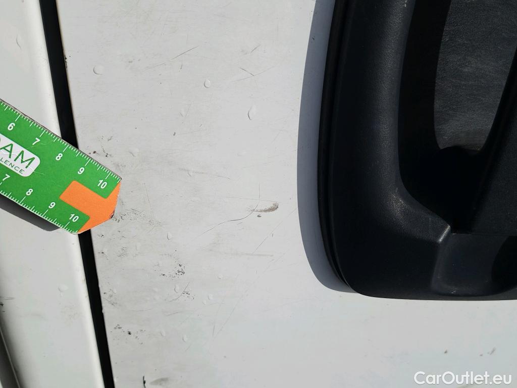  Iveco  Daily IVECO  / 2014 / 4P / chasis doble cabina 35C 14 D 3750 #13