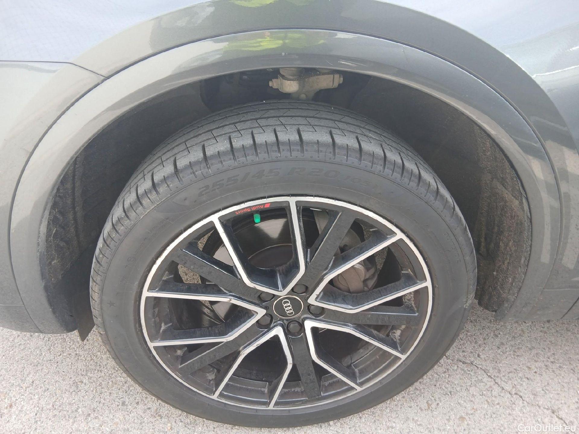  Audi  Q5 AUDI  SPORTBACK / 2020 / 5P / todoterreno Black line 40 TDI 150kW quattro-ultra #11