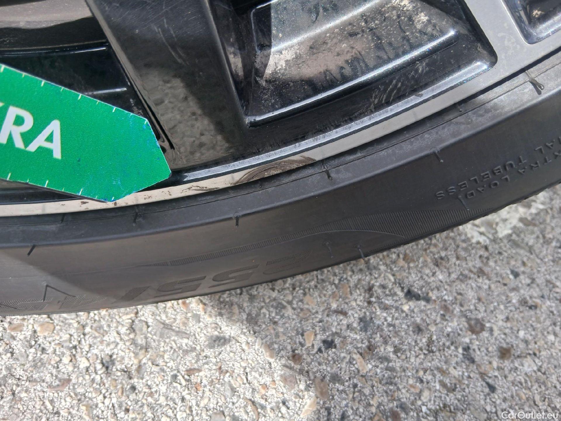  Audi  Q5 AUDI  SPORTBACK / 2020 / 5P / todoterreno Black line 40 TDI 150kW quattro-ultra #36