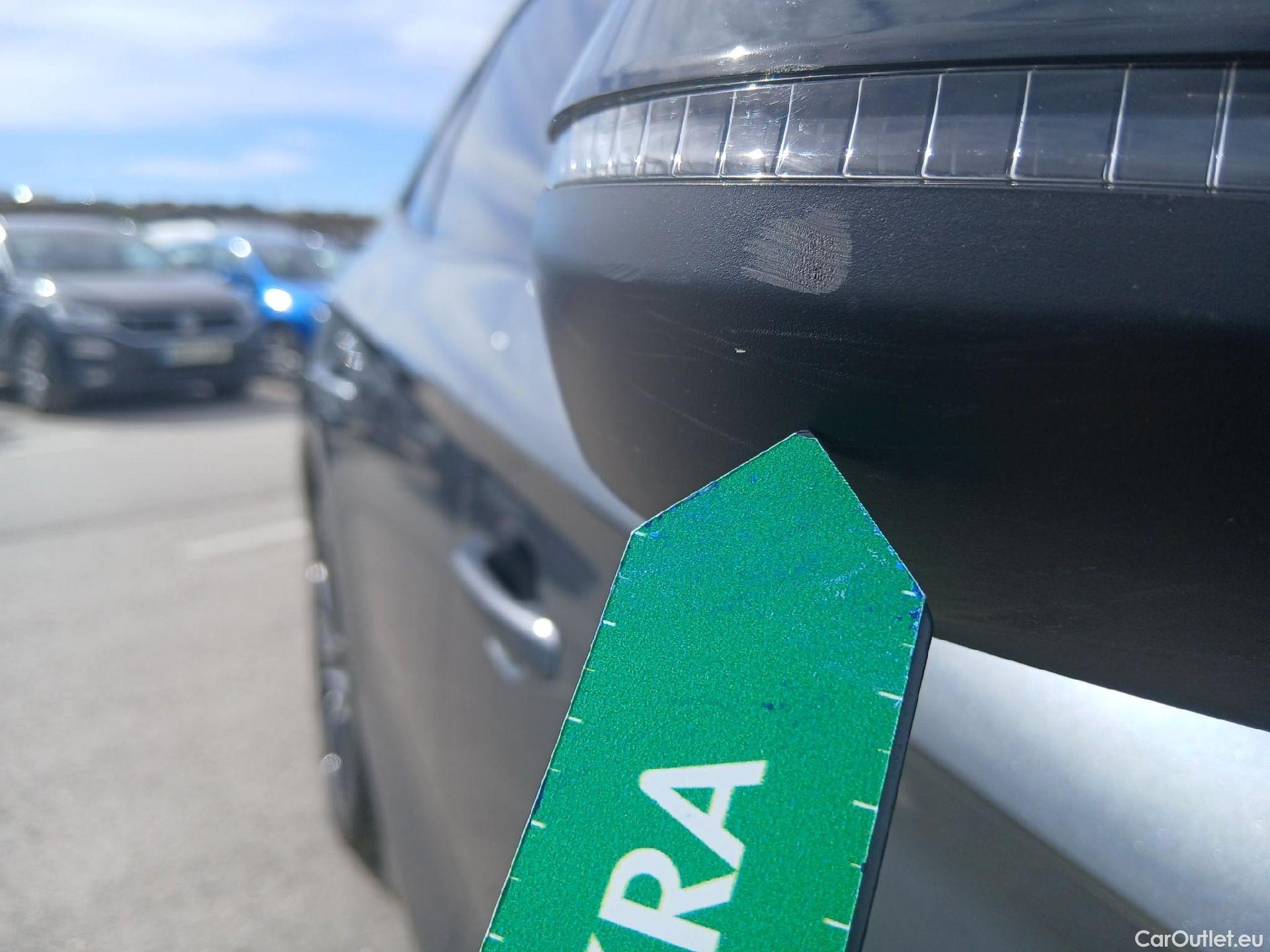  Audi  Q5 AUDI  SPORTBACK / 2020 / 5P / todoterreno Black line 40 TDI 150kW quattro-ultra #32