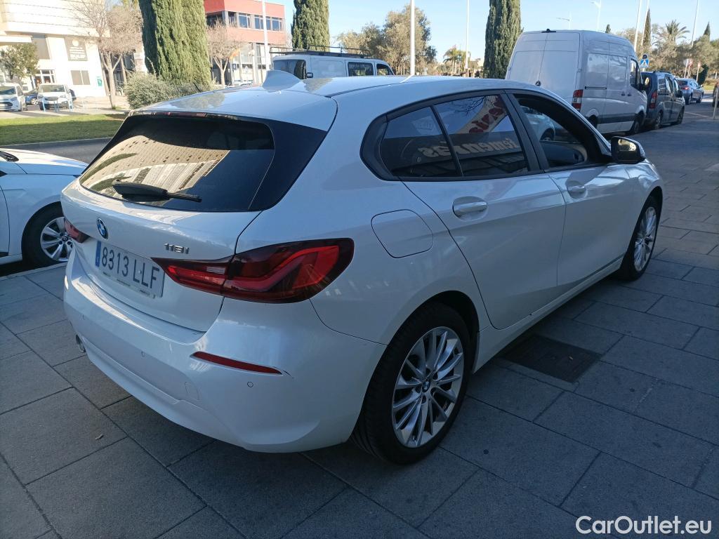  Bmw  Serie 1 BMW  / 2019 / 5P / berlina con portón 118i #1