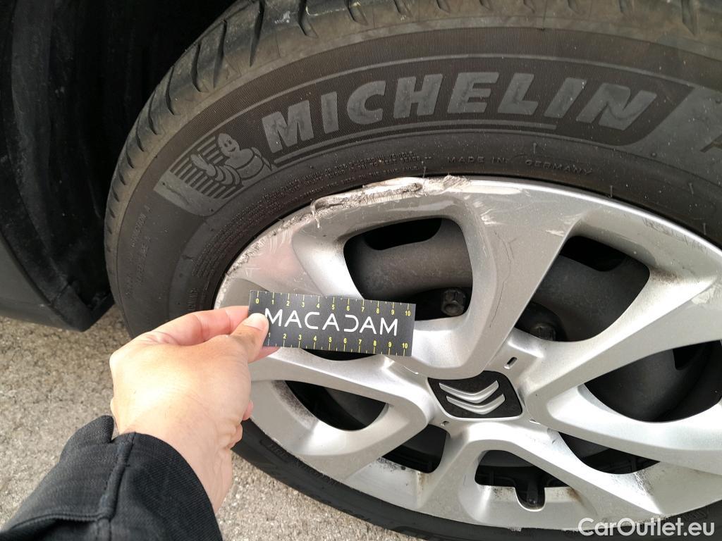  Citroen  C3 CITROEN  / 2020 / 5P / berlina con portón BlueHDi 75KW (100CV) S&S Live Pack #23