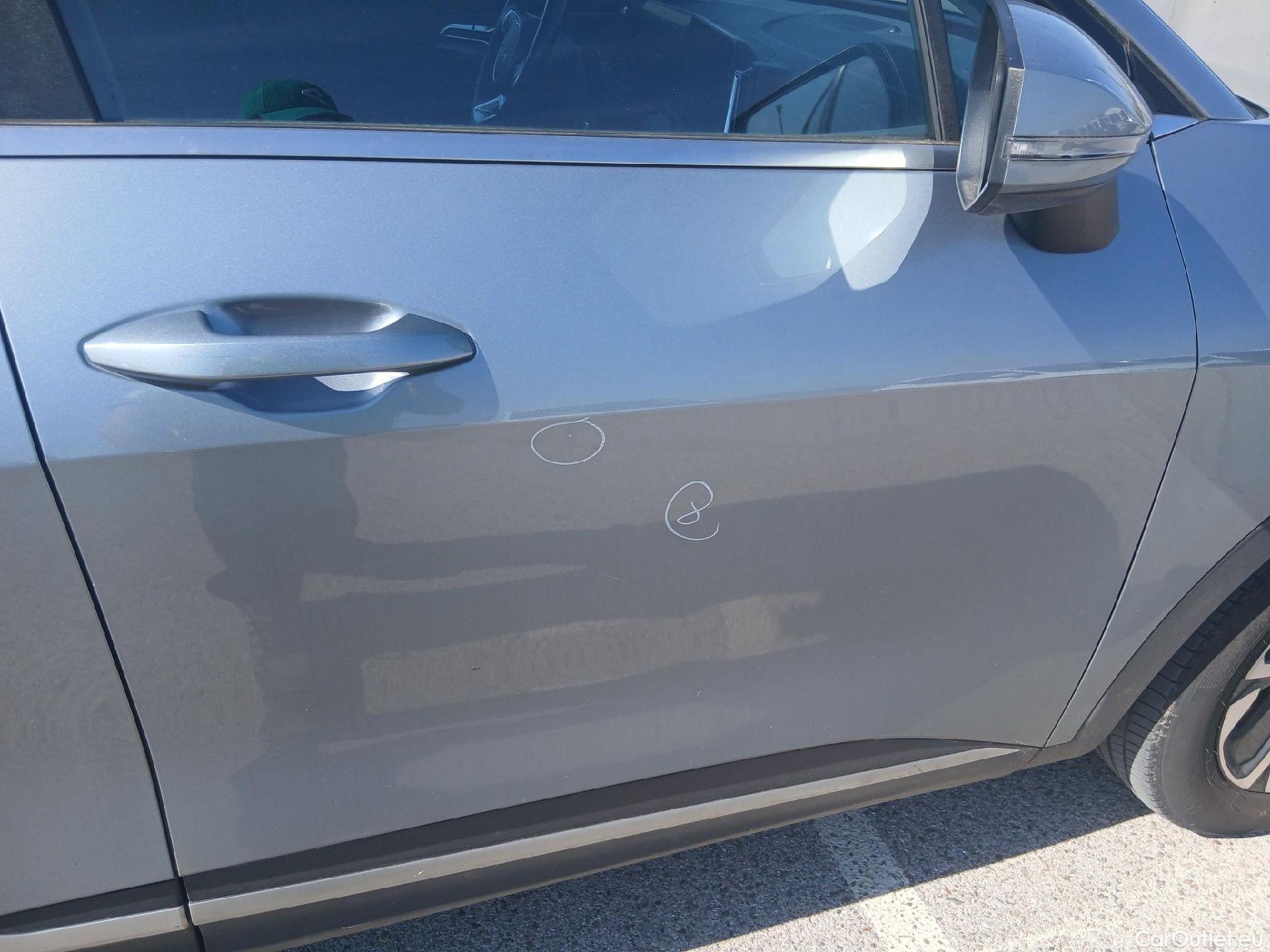  KIA  Sportage KIA  / 2022 / 5P / todoterreno 1.6 T-GDi MHEV 110kW (150CV) Drive 4x2 #19