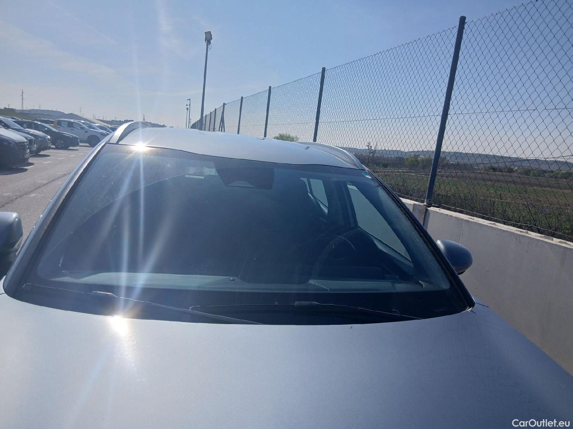  KIA  Sportage KIA  / 2022 / 5P / todoterreno 1.6 T-GDi MHEV 110kW (150CV) Drive 4x2 #5