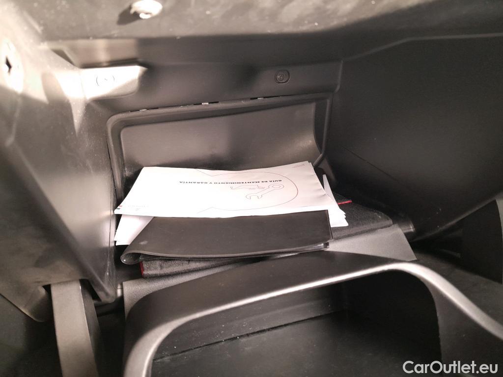  Citroen  C3 CITROEN  / 2020 / 5P / berlina con portón BlueHDi 75KW (100CV) S&S Live Pack #9