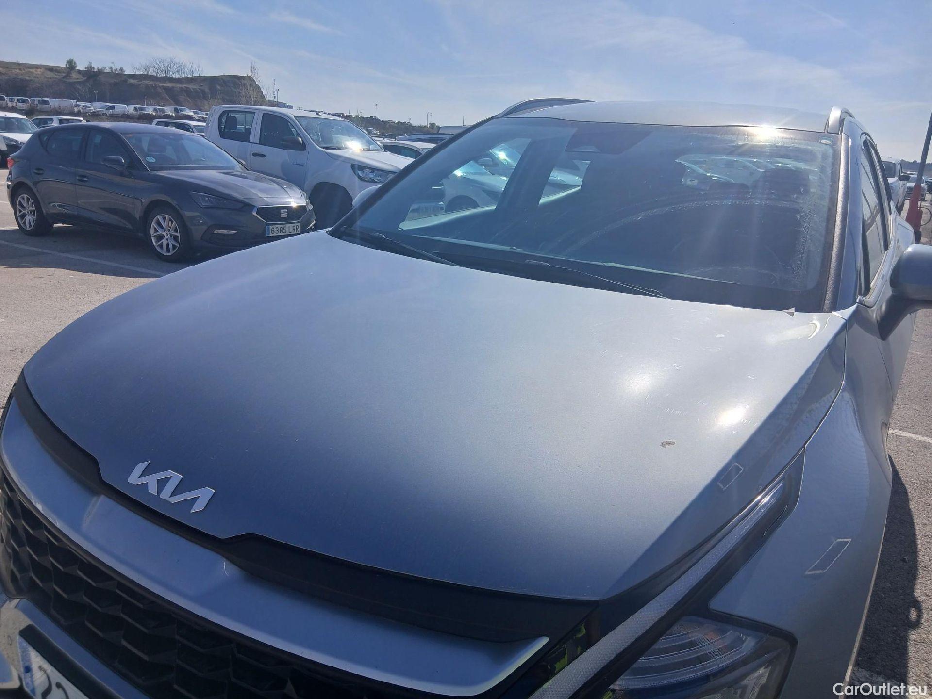  KIA  Sportage KIA  / 2022 / 5P / todoterreno 1.6 T-GDi MHEV 110kW (150CV) Drive 4x2 #4