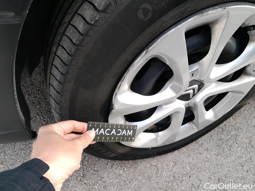  Citroen  C3 CITROEN  / 2020 / 5P / berlina con portón BlueHDi 75KW (100CV) S&S Live Pack #21