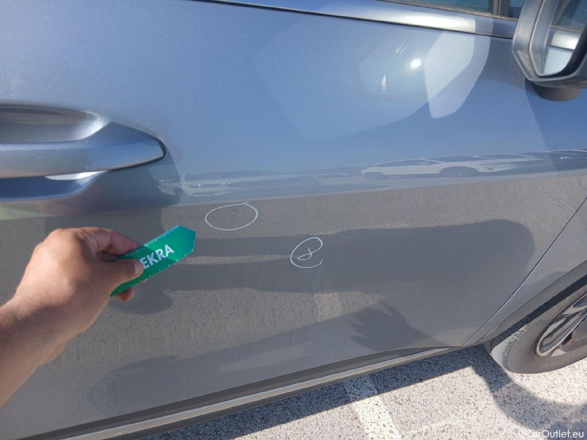  KIA  Sportage KIA  / 2022 / 5P / todoterreno 1.6 T-GDi MHEV 110kW (150CV) Drive 4x2 #18