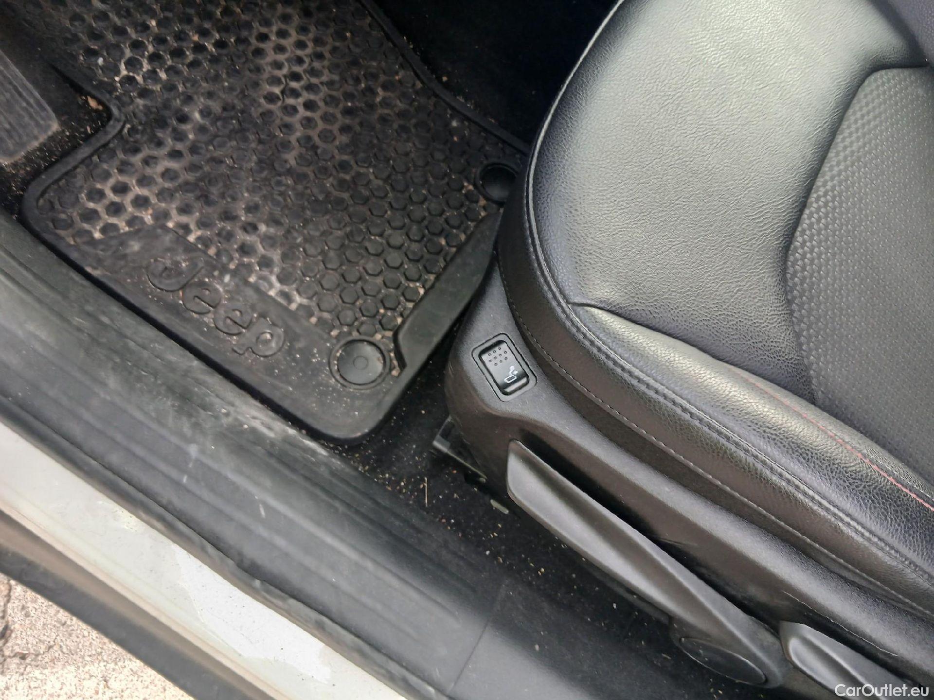  Jeep  Compass  Trailhawk Plug-In Hybrid 4WD 1.3 240CV AT6 E6d #1