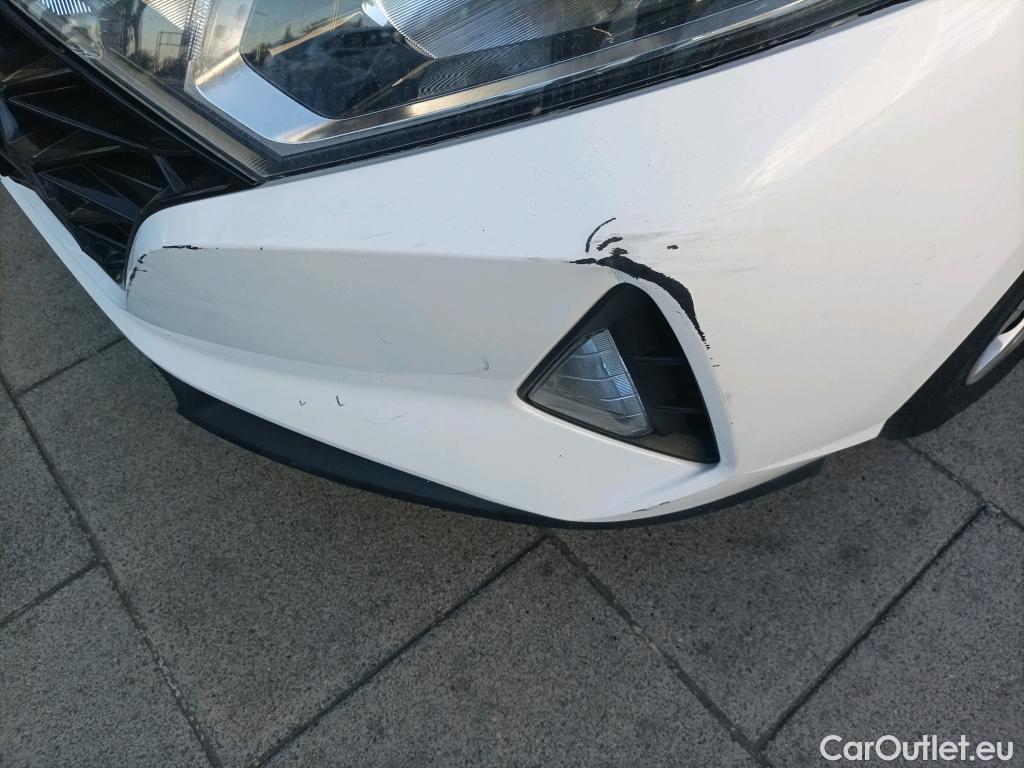  Hyundai  i20 HYUNDAI  / 2020 / 5P / berlina con portón 1.0 TGDI 74kW (100CV) 48V Essence #13