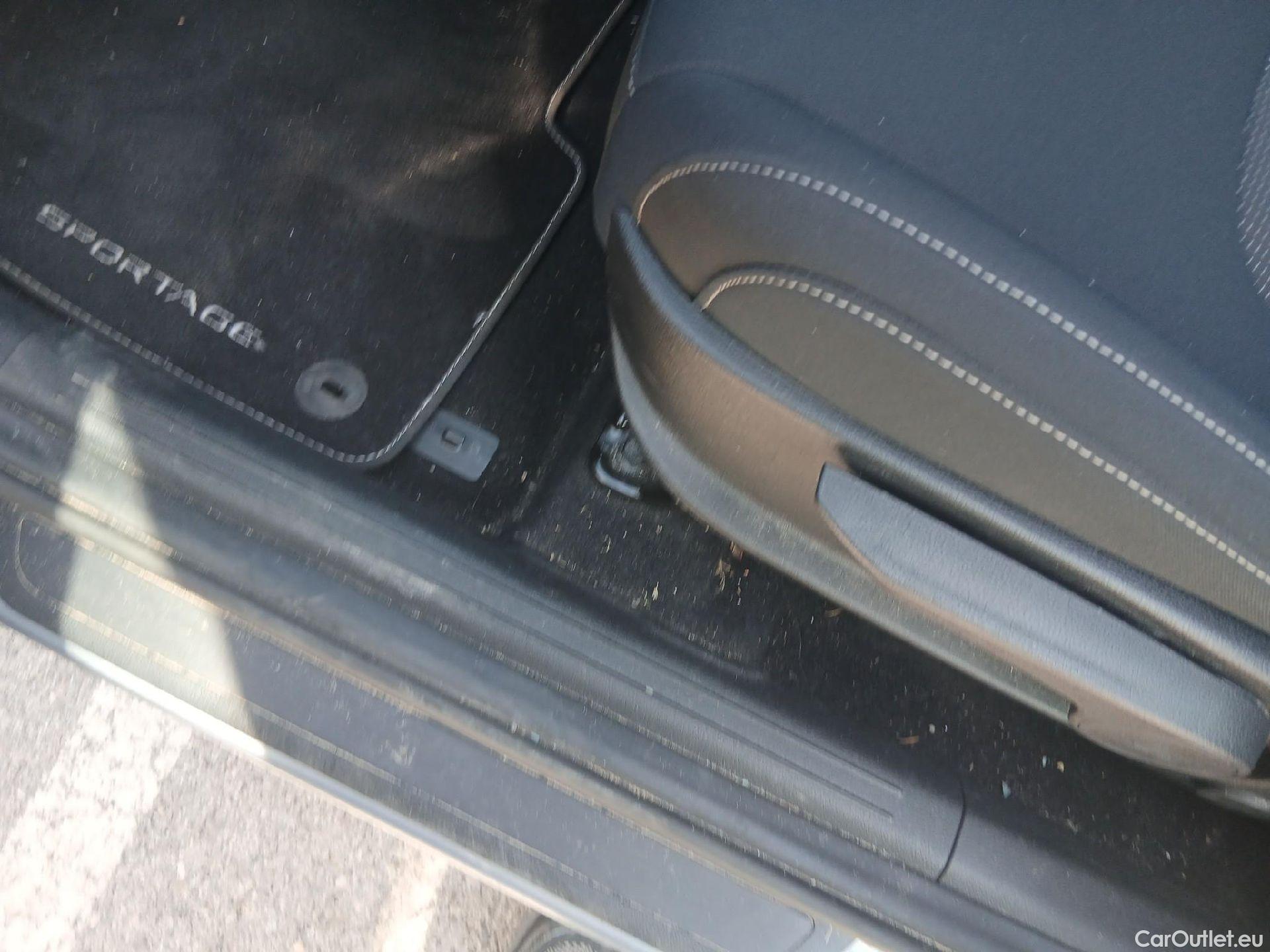  KIA  Sportage KIA  / 2022 / 5P / todoterreno 1.6 T-GDi MHEV 110kW (150CV) Drive 4x2 #2