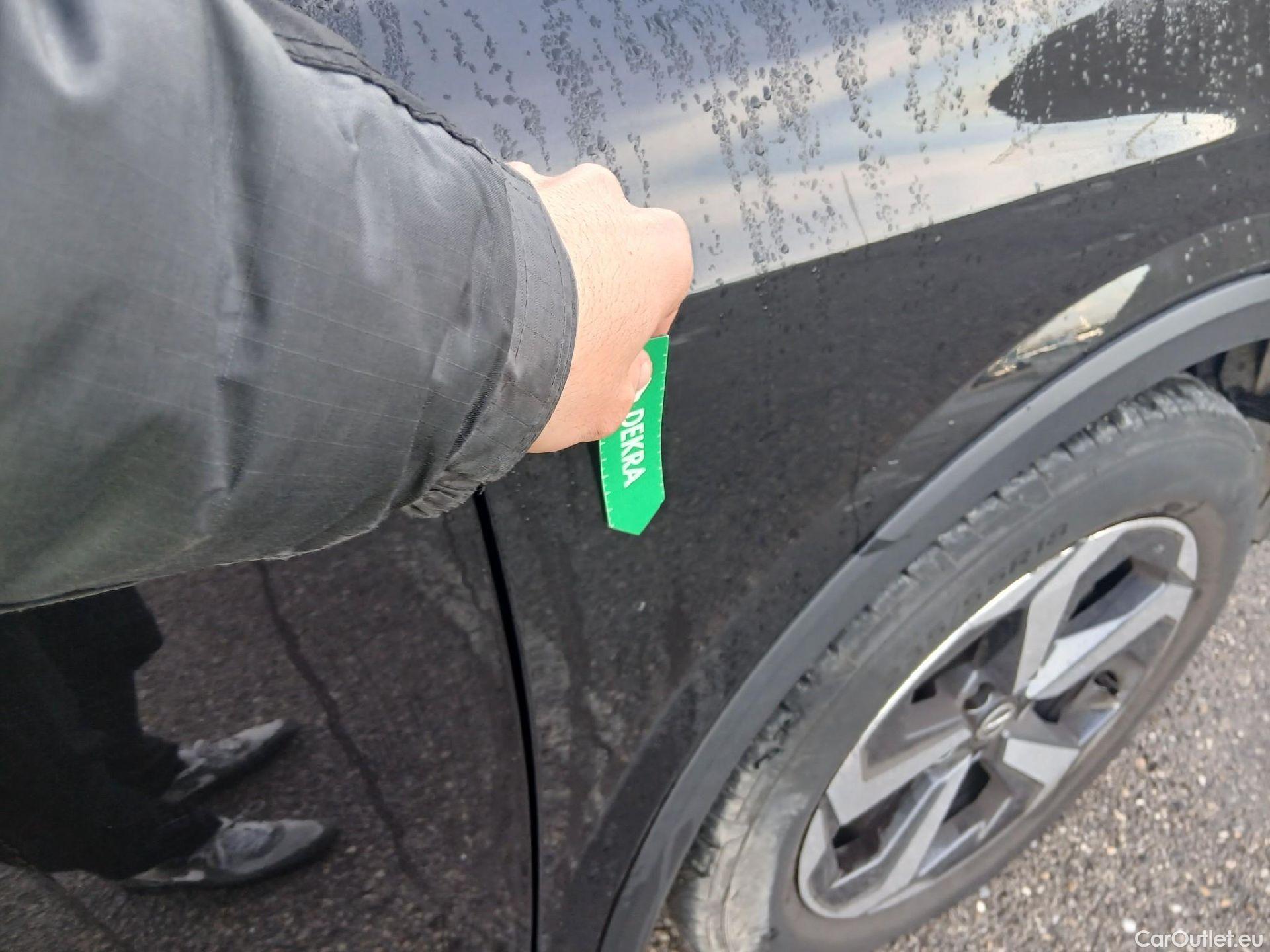  Nissan  Qashqai NISSAN  / 2021 / 5P / todoterreno DIG-T 116kW Xtronic N-Connecta #24