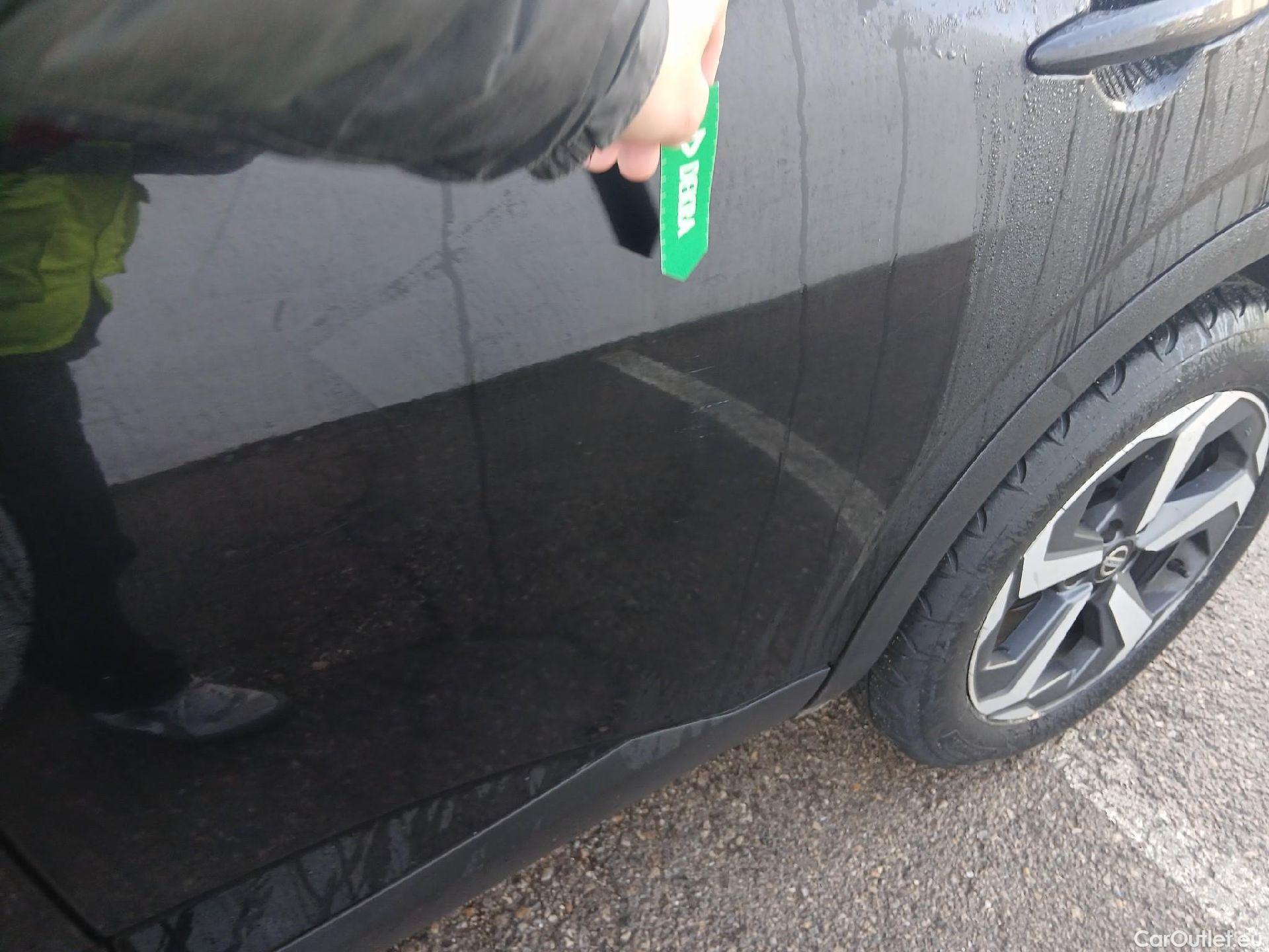  Nissan  Qashqai NISSAN  / 2021 / 5P / todoterreno DIG-T 116kW Xtronic N-Connecta #8