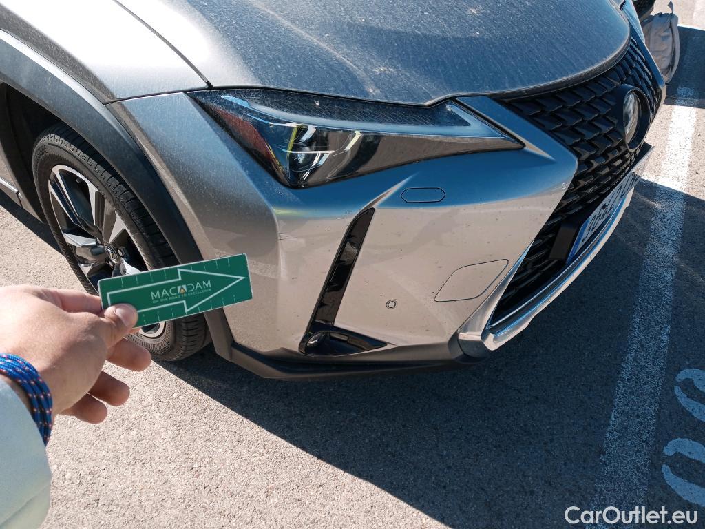  Lexus  UX LEXUS  / 2018 / 5P / todoterreno 2.0 250h Lury 4WD #18