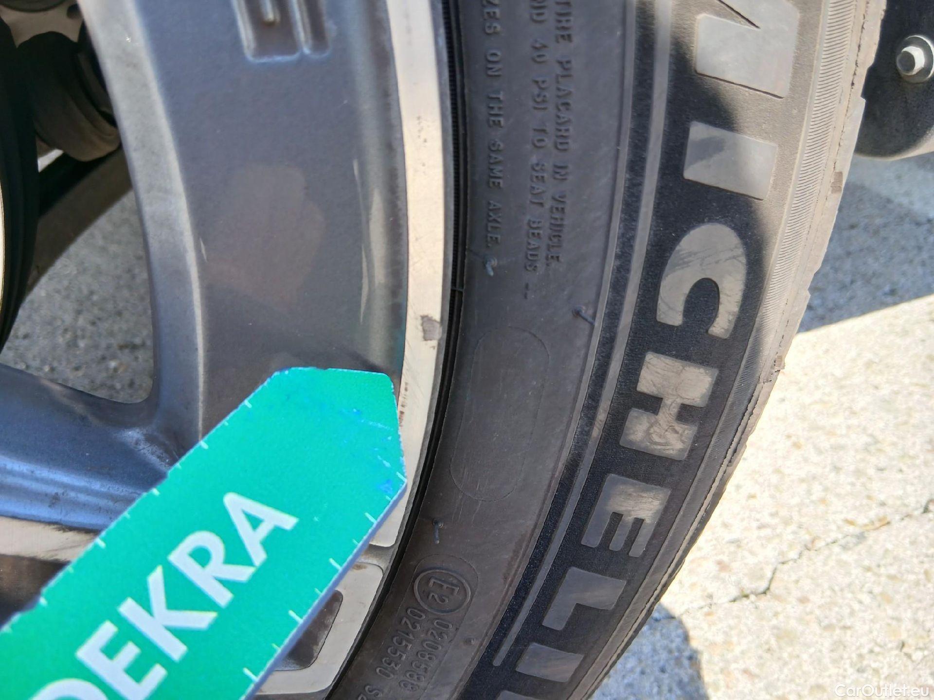  Mercedes  G-Klasee MERCEDES-BENZ Clase GLC / 2019 / 5P / todoterreno GLC 220 d 4MATIC #31