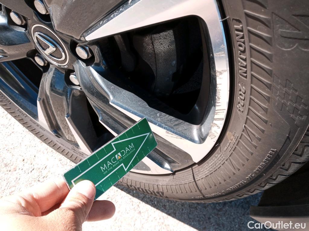  Lexus  UX LEXUS  / 2018 / 5P / todoterreno 2.0 250h Lury 4WD #5