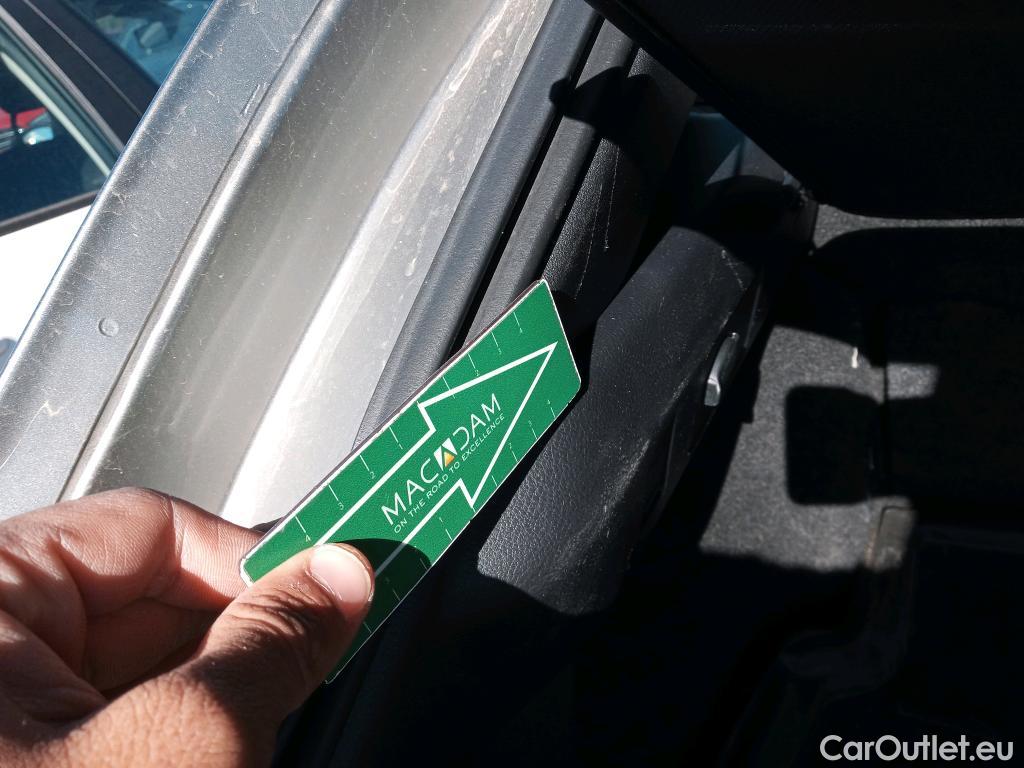  Lexus  UX LEXUS  / 2018 / 5P / todoterreno 2.0 250h Lury 4WD #16