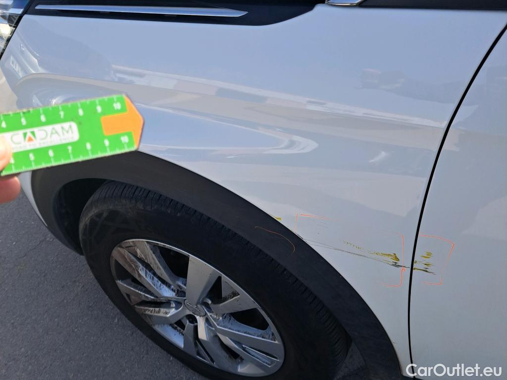  Peugeot  3008 PEUGEOT  / 2016 / 5P / todoterreno 1.5 BlueHDi 96kW (130CV) S&S Active (AC) #3