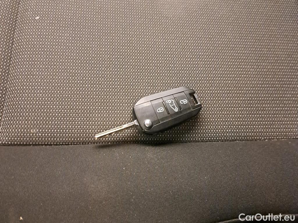  Citroen  Berlingo CITROEN  / 2018 / 4P / combi Talla M BlueHDi 100 S&S LIVE PACK BUSINE #3