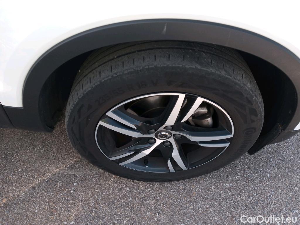  Volvo  XC 40 VOLVO XC40 / 2017 / 5P / todoterreno 2.0 T4 R-Design Auto #5