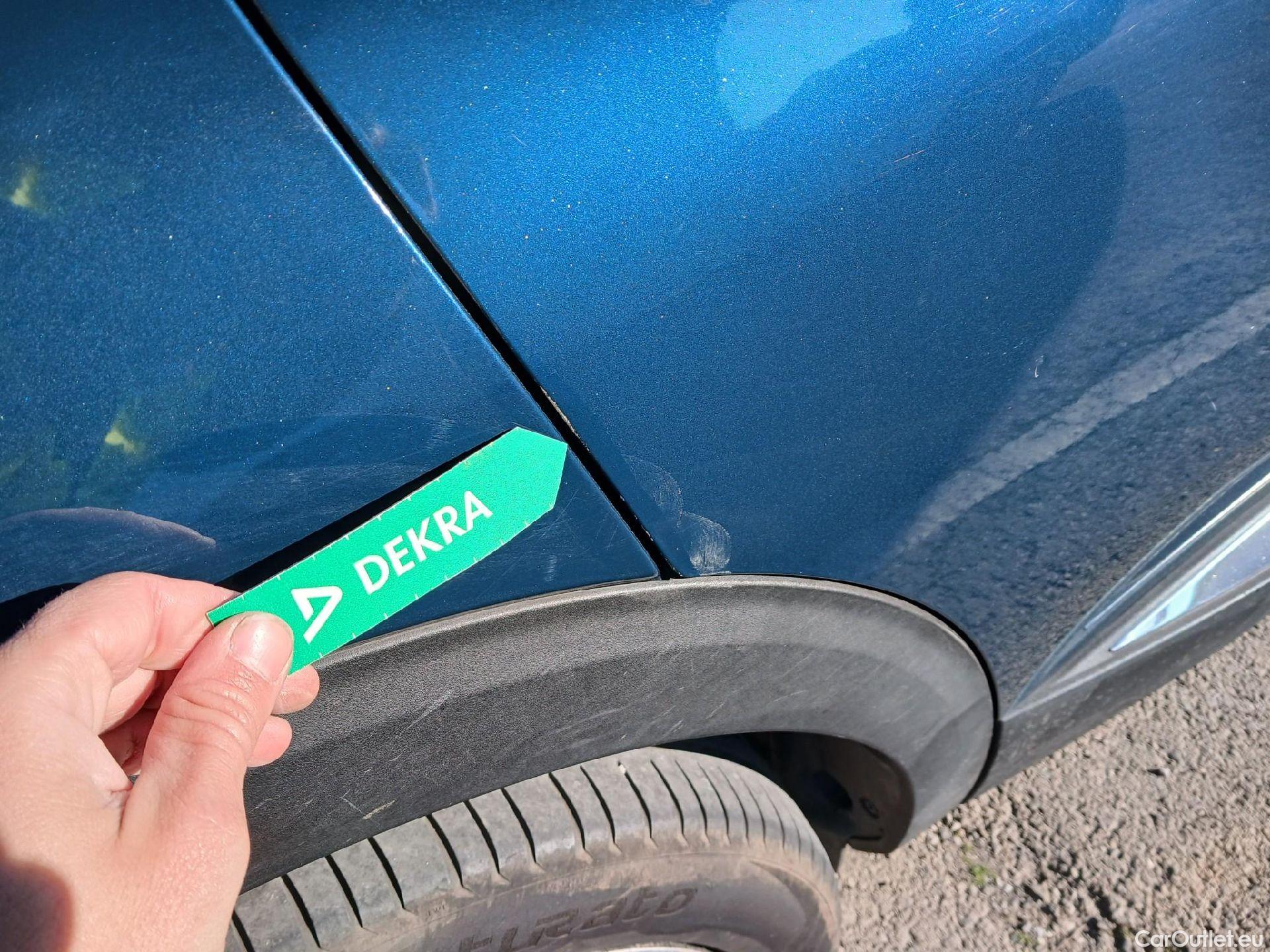  Peugeot  3008 PEUGEOT  / 2020 / 5P / todoterreno 1.5 BlueHDi 96kW S&S GT EAT8 #9