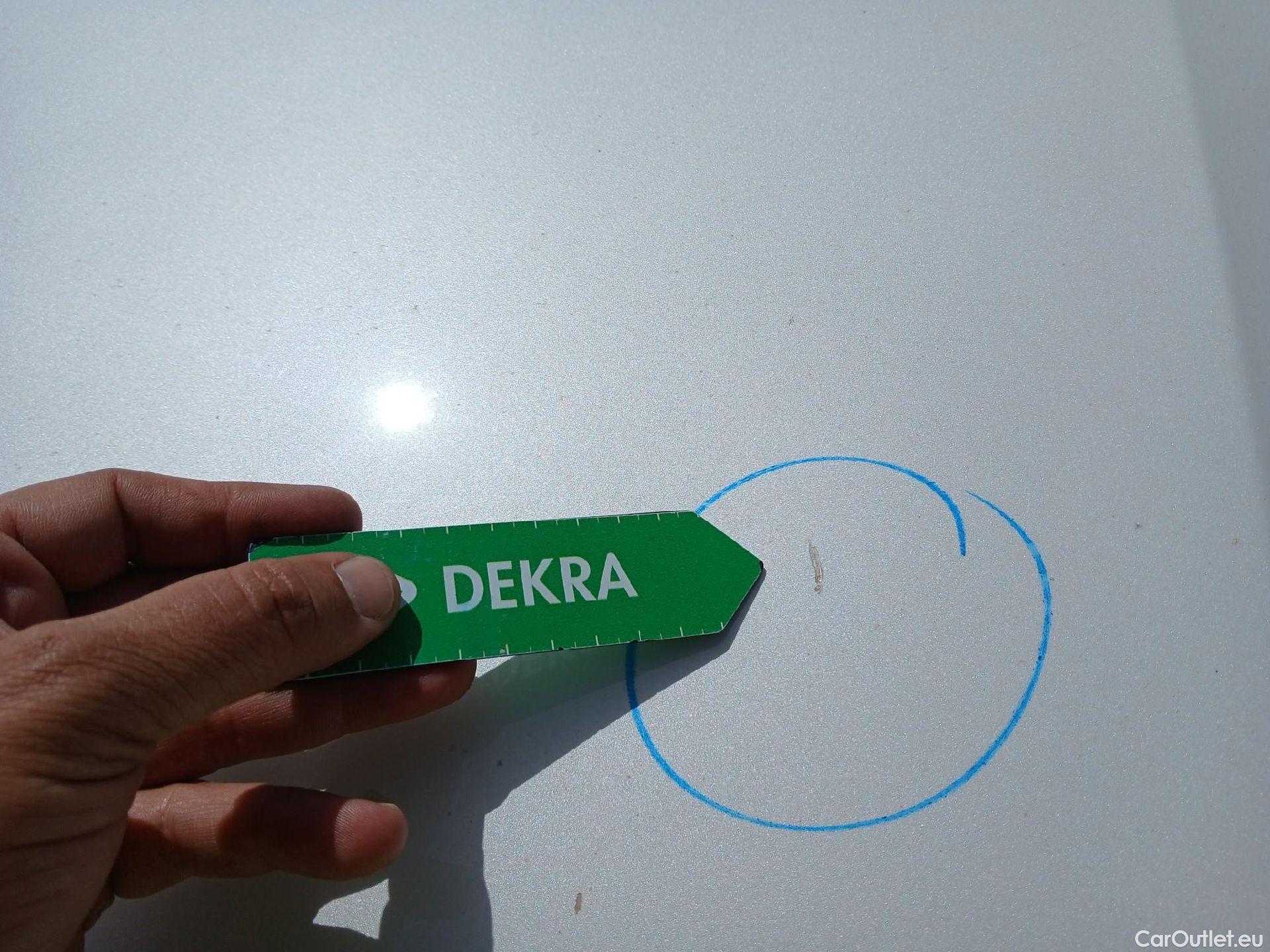  Peugeot  5008 PEUGEOT  / 2020 / 5P / todoterreno 1.5 BlueHDi 96kW S&S GT EAT8 #17