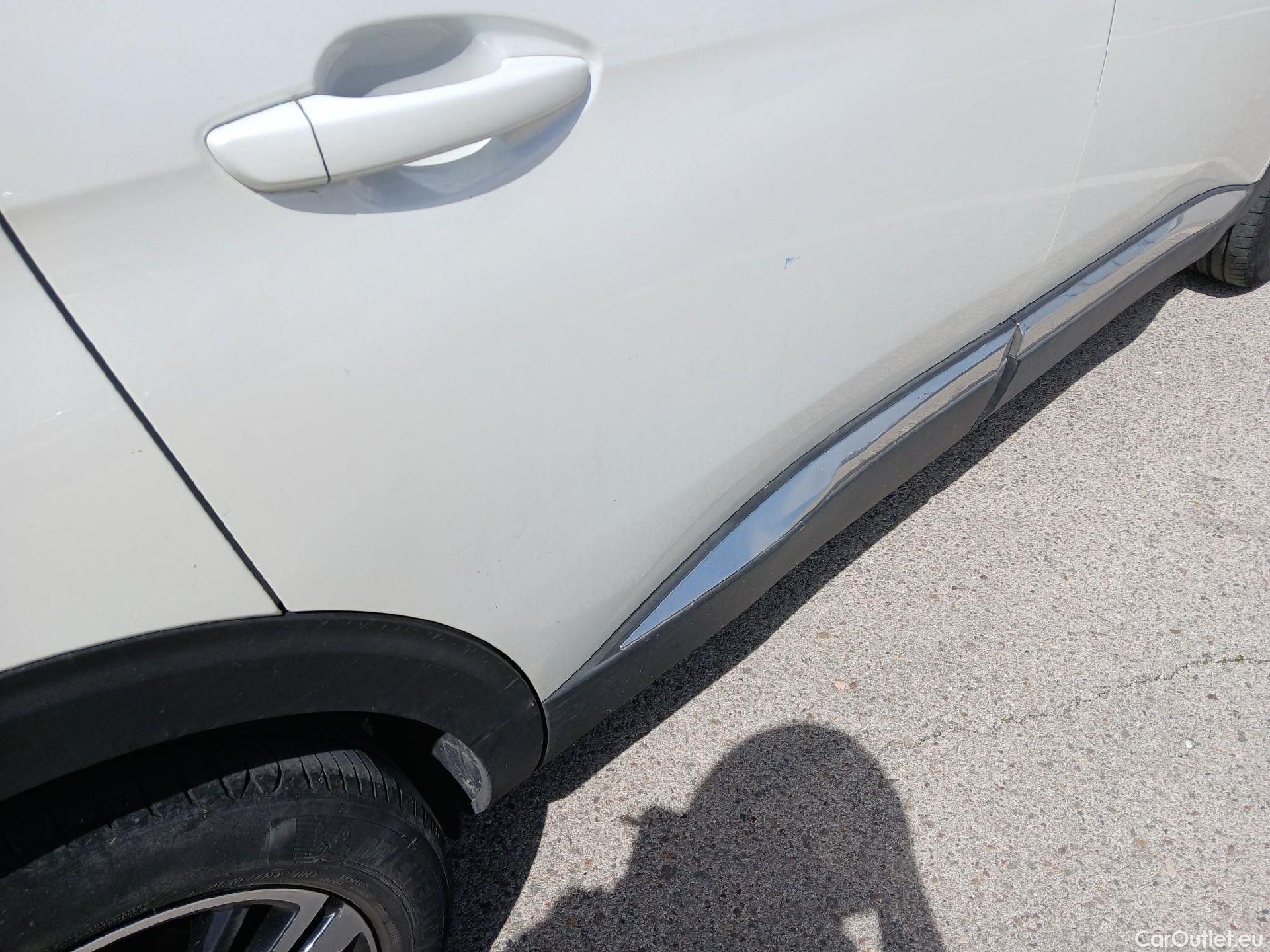  Peugeot  5008 PEUGEOT  / 2020 / 5P / todoterreno 1.5 BlueHDi 96kW S&S GT EAT8 #44