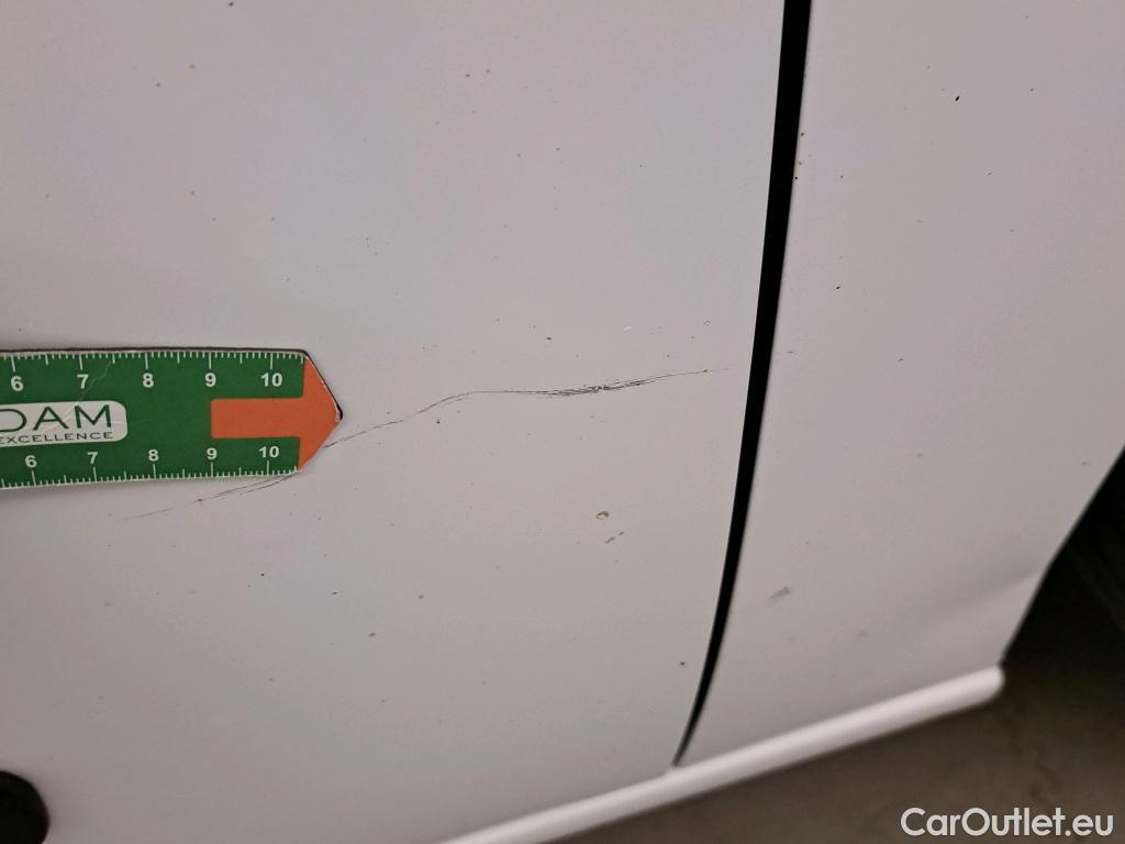  Citroen  Berlingo CITROEN  / 2018 / 4P / combi Talla M BlueHDi 100 S&S LIVE PACK BUSINE #27