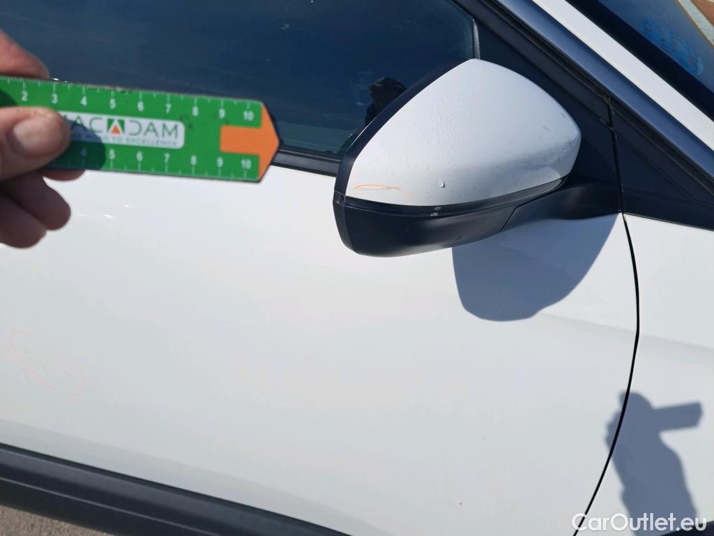  Peugeot  3008 PEUGEOT  / 2016 / 5P / todoterreno 1.5 BlueHDi 96kW (130CV) S&S Active (AC) #42