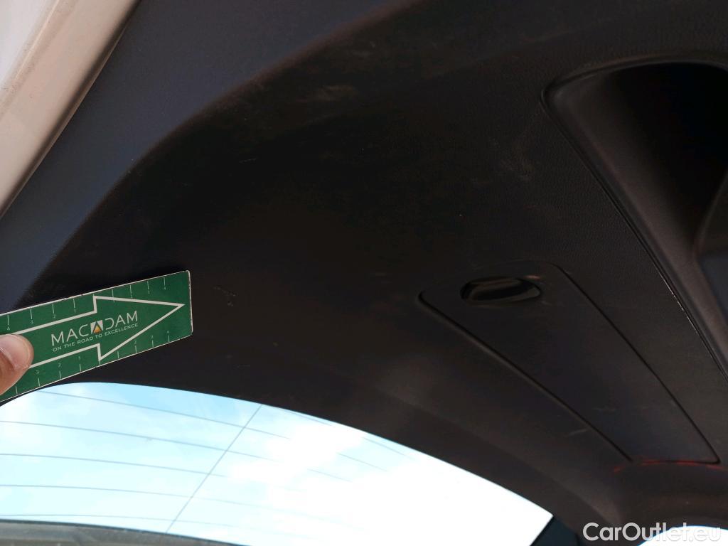  Volvo  XC 40 VOLVO XC40 / 2017 / 5P / todoterreno 2.0 T4 R-Design Auto #8