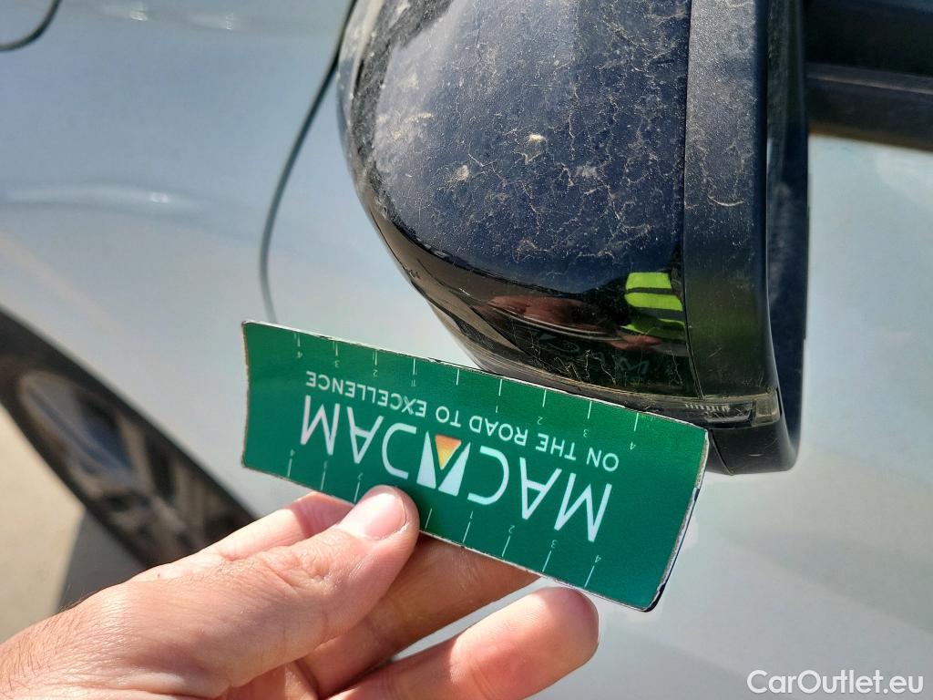  Peugeot  208 PEUGEOT  / 2019 / 5P / berlina con portón BlueHDi 73kW (100CV) Active Pack (AC) #38