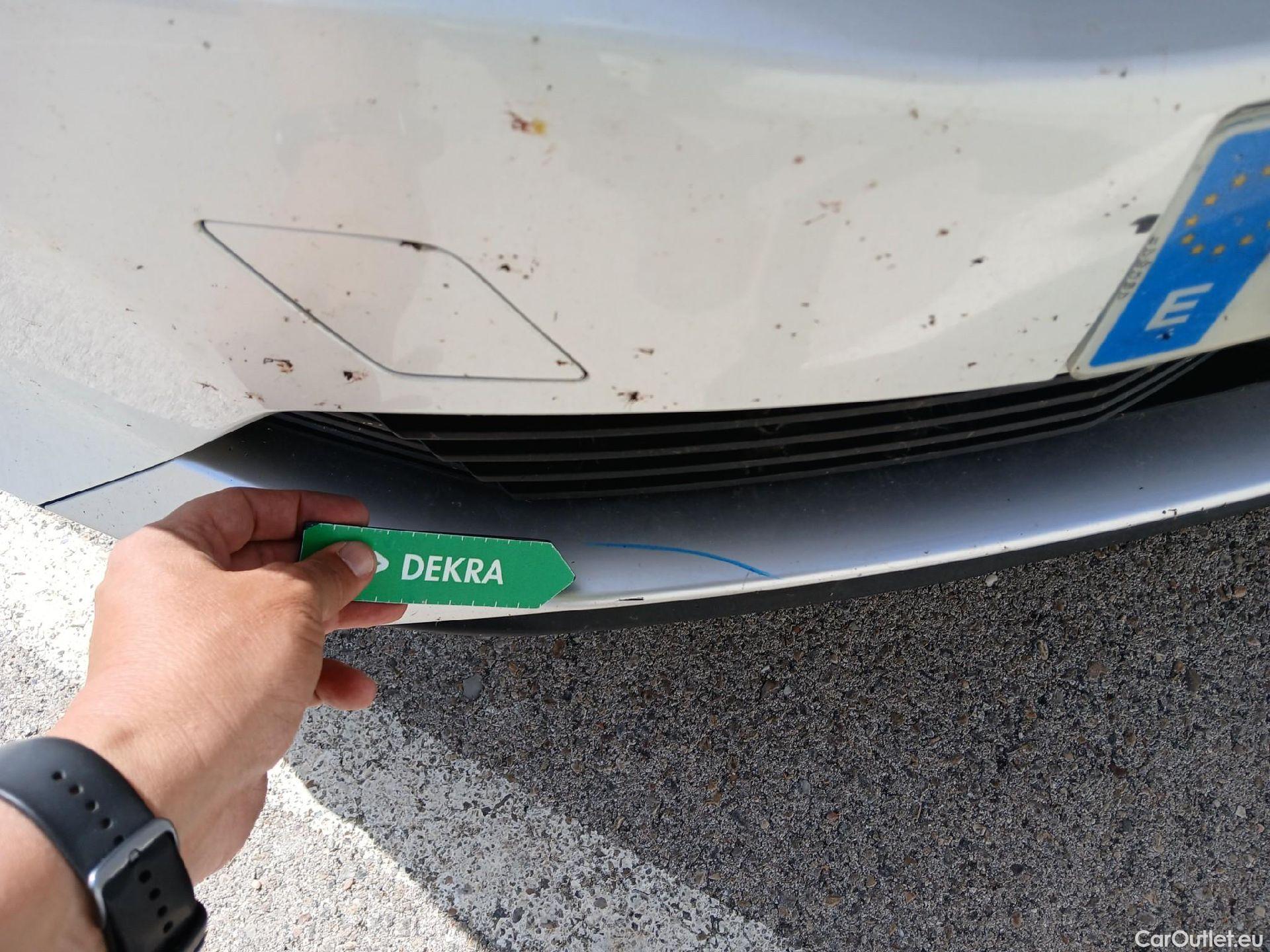  Peugeot  5008 PEUGEOT  / 2020 / 5P / todoterreno 1.5 BlueHDi 96kW S&S GT EAT8 #15