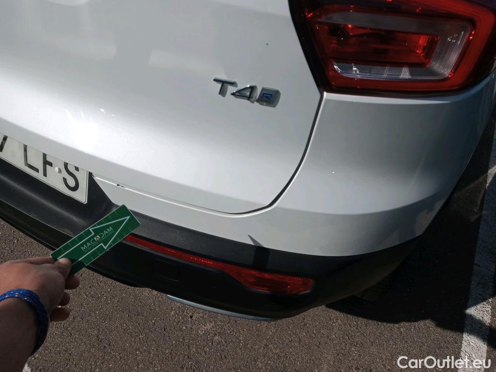  Volvo  XC 40 VOLVO XC40 / 2017 / 5P / todoterreno 2.0 T4 R-Design Auto #18